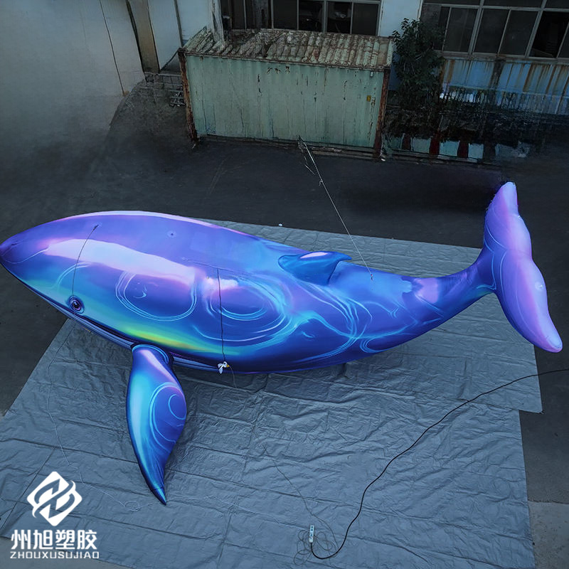 膨張式の青いクジラ、水槽イベントの装飾品として使用され、送風 - Marine Aquarium Used のレビューと価格